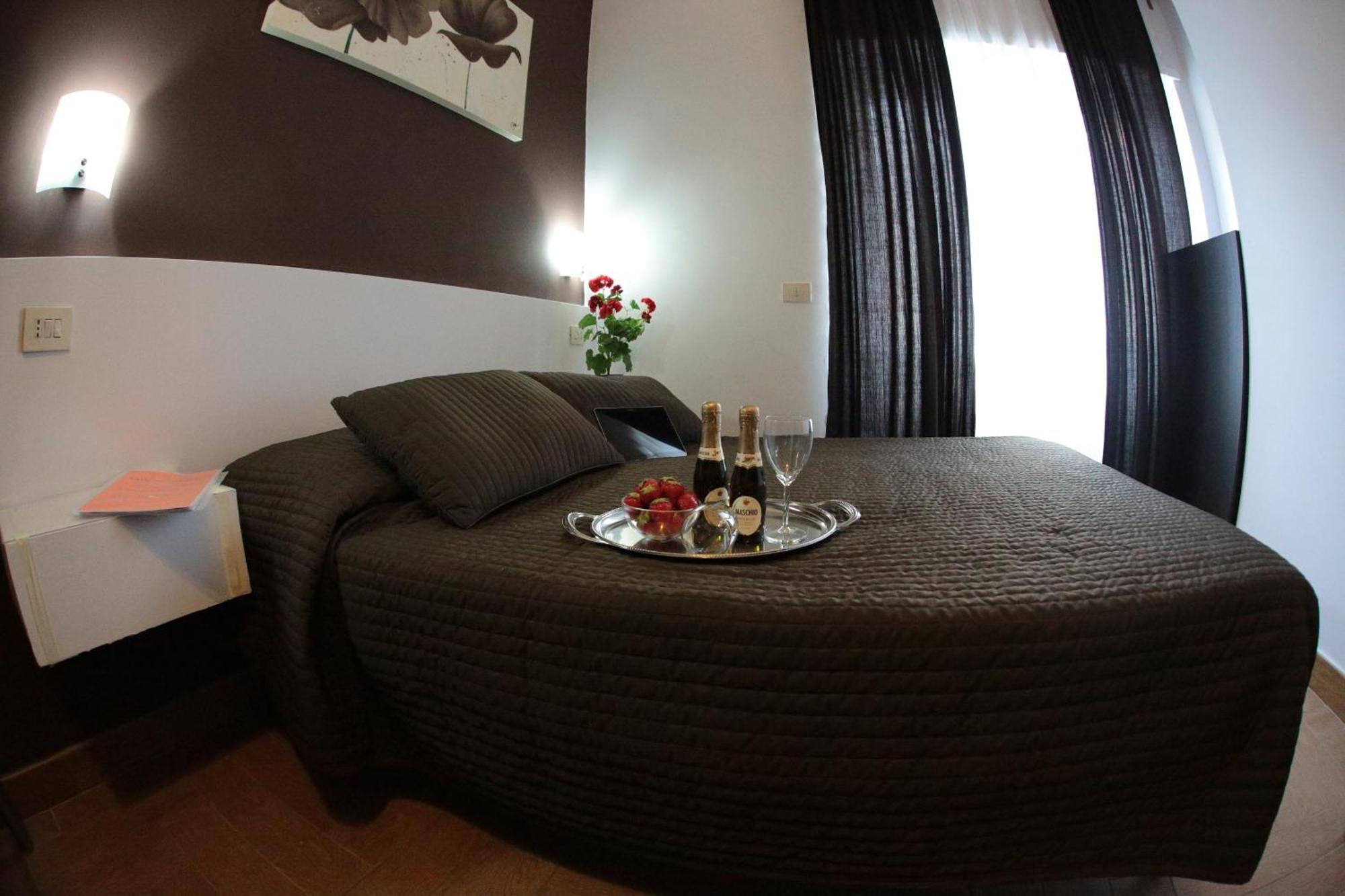 Residence Morena Roma Dış mekan fotoğraf